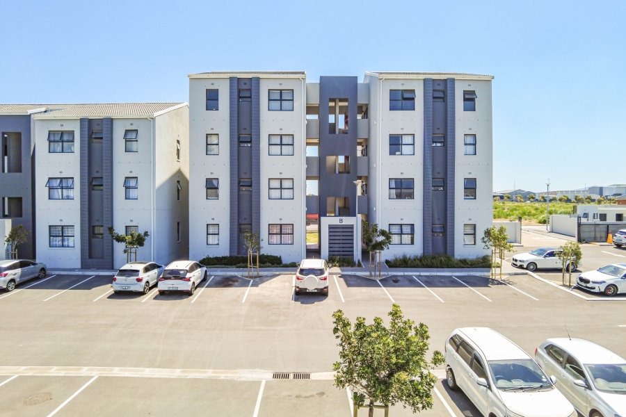 1 Bedroom Property for Sale in Parklands Western Cape